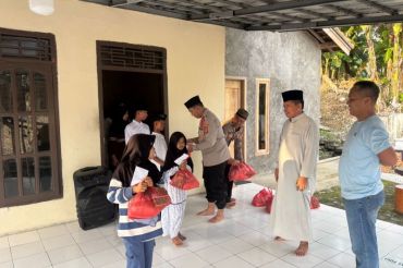 KSKP Bakauheni bagikan sembako dan santunan untuk anak yatim piatu