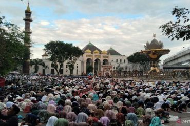 Ratu Dewa ajak warga Palembang perkuat kepedulian sosial di moment Idul Adha