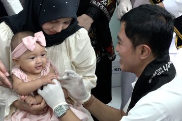 Wamenkes usul imunisasi digelar Sabtu agar ayah bisa ikut mengantar