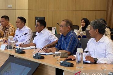 Plt Bupati Sitaro bahas penguatan kesehatan dengan Wamenkes
