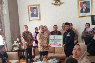 Dibantu Rp197 juta, Dinkes-Baznas Riau lepas sembilan pasien berobat ke Jakarta