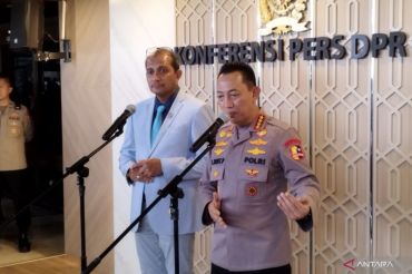 Wamenkum: Presiden punya hak prerogatif perpanjang batas usia pensiun Kapolri