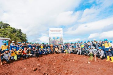 Antam Kolaka tanam ribuan pohon di Bukit Tera peringati Hari Lingkungan Hidup Sedunia 2026