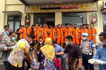 Polda Kalteng musnahkan 489 gram sabu dan 38 butir ekstasi
