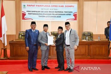 Bupati Dompu tekankan belanja berkualitas saat ajukan Raperda APBD 2025