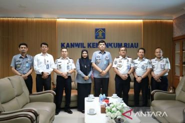 Perkuat sinergi antar kementerian, Kakanwil Kemenkum Riau terima silaturahmi Kakanwil Ditjen Pemasyarakatan Riau