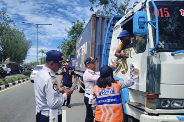 Ratusan Kendaraan Angkutan Barang Terjaring Razia Karena Melanggar KIR