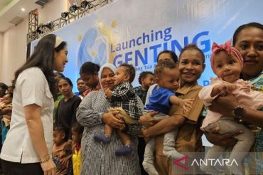 Wamendukbangga dorong peran ayah dalam "Program GENTING" di Papua