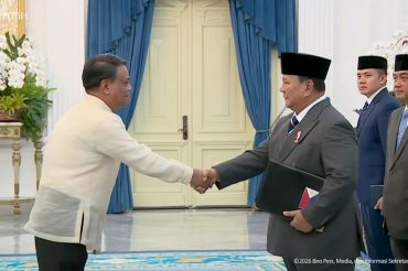 Prabowo terima surat kepercayaan dari 8 dubes negara sahabat
