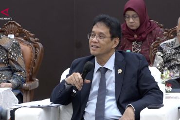Gaya santai Purbaya tanggapi rumor dirinya dipecat dari kursi menkeu