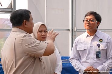 Prabowo cek kebersihan dan keamanan pangan dapur MBG di Palmerah