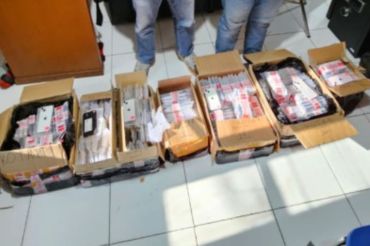 Bea Cukai Bengkalis gagalkan penyelundupan 652 iPhone bekas dari Malaysia, nilainya miliaran