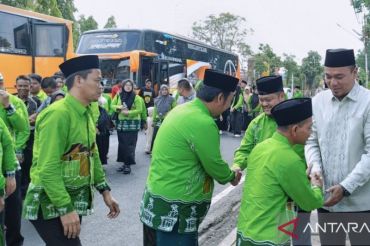 Bupati Ade Agus Hartanto sambut kafilah MTQ Riau asal Inhu