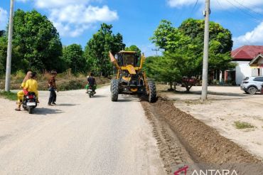 Dukung Aksesibilitas Warga, RAPP bantu perbaikan jalan di Segati dan Langgam