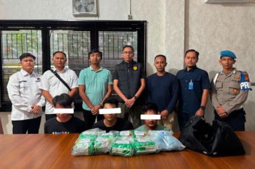 Polres Bengkalis sita 8 kilogram sabu dan 5.000 butir pil ekstasi dari tiga tersangka