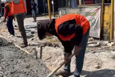 Pemko Pekanbaru tuntaskan pembenahan Jalan Rambutan, pengecoran bahu jalan masuki tahap akhir