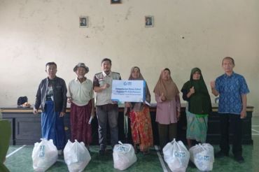 YBM PLN UIW NTB tebar kepedulian di Montong Gading Lombok Timur