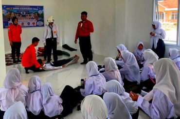 SAR Natuna bekali siswa teknik pertolongan medis saat MPLS