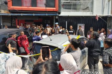 Polresta Padang rekonstruksi kasus penusukan di tempat karaoke
