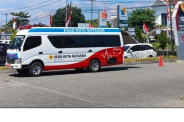 Tim medis RSUD Kota Mataram kembali dari membantu korban gempa NTT