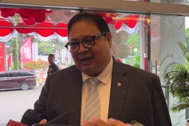 Airlangga: pertumbuhan ekonomi positif, termasuk investasi merata