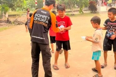 Dompet Dhuafa bagikan masker di wilayah terdampak karhutla