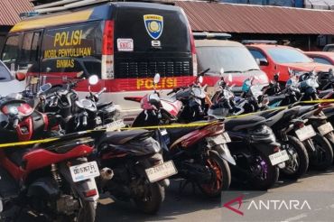 Polrestabes Makassar sita 335 motor dan sajam  dalam operasi cipta kondisi