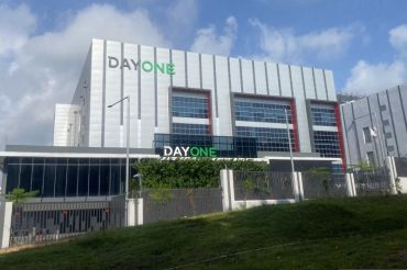 Pusat data di Batam bangun instalasi penyulingan air laut