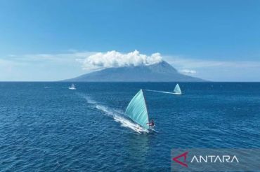 Perahu layar Sangiang dan Tambora menggerakkan ekowisata berbasis alam