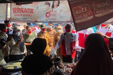 PMI Lampung--Pemkab Lamsel bagikan 10.000 masker antisipasi abu vulkanik