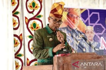 Bupati Sumbawa menekankan nilai adat untuk kesadaran ekologis