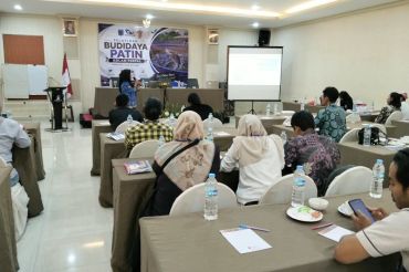 Dinas Perikanan Mataram melatih 25 kelompok budidaya patin kolam terpal