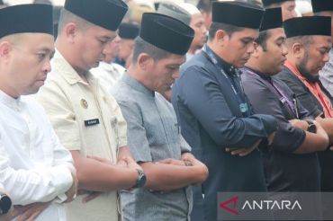 Shalat Istisqa bersama warga binaan, Lapas Pekanbaru perkuat pembinaan kerohanian dan kepedulian lingkungan