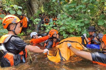 Tim SAR evakuasi warga meninggal di perkebunan Watuliney