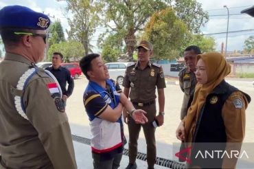 Satpol PP Kendari sosialisasikan larang jual BBM subsidi eceran di sekitar SPBU
