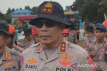 Polda Sumbar bantu penanganan banjir bandang di Kabupaten Solok