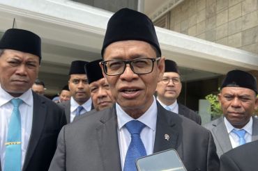 Indonesia holds Pertalite prices steady despite $107 global oil surge