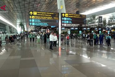 Penerbangan internasional ke Soetta dialihkan imbas abu vulkanik