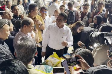 Mentan pastikan stok beras aman dan harga turun dalam pekan ini