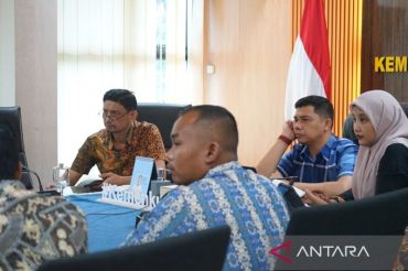 Kanwil Kemenkum Riau ikuti Forum Pengaduan Pelayanan Publik PASTI ADA SOLUSI Episode 19