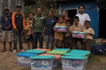 Diaspora di Kanada melalui Dompet Dhuafa menyalurkan bantuan untuk korban gempa di Flores