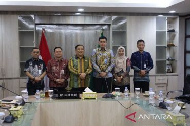 Kakanwil Kemenkum Riau audiensi dengan Plt. Gubernur Riau dan bahas keberlanjutan HARMONITAS