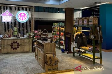 Bale Kita buka gerai kerajinan dan kriya di Bandara Lombok