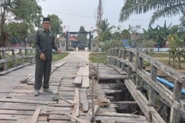 Legislator Kotim prihatin jembatan rusak ancam keselamatan pelajar