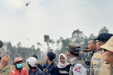 Menhut pastikan 50 helikopter "water bombing" masih beroperasi