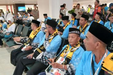Ratusan jamaah umrah Tangerang batal berangkat akibat konflik Riyadh
