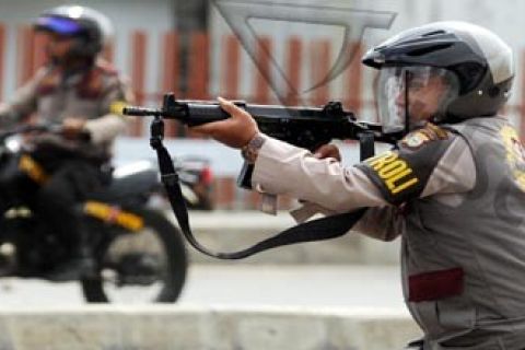 TEMBAK MAHASISWA