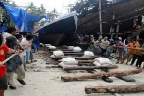 PELEPASAN KAPAL
