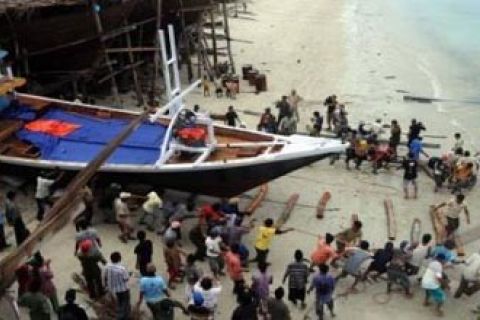 PELEPASAN KAPAL