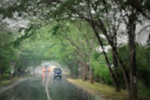 HUJAN ANGIN